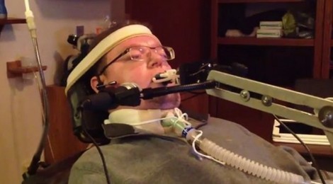 Crean un dispositivo que pone los videojuegos al alcance de los tetrapléjicos